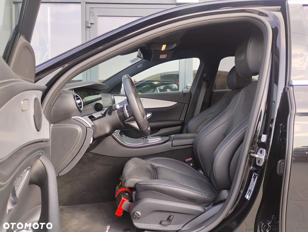 Mercedes-Benz Klasa E 220 d 4-Matic AMG - 11