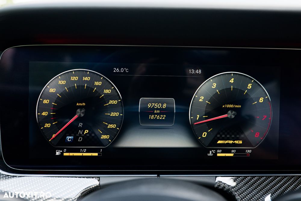Mercedes-Benz E - 19