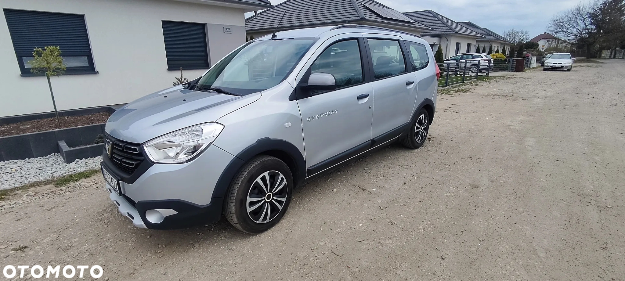 Dacia Lodgy 1.5 Blue dCi Stepway S&S - 2