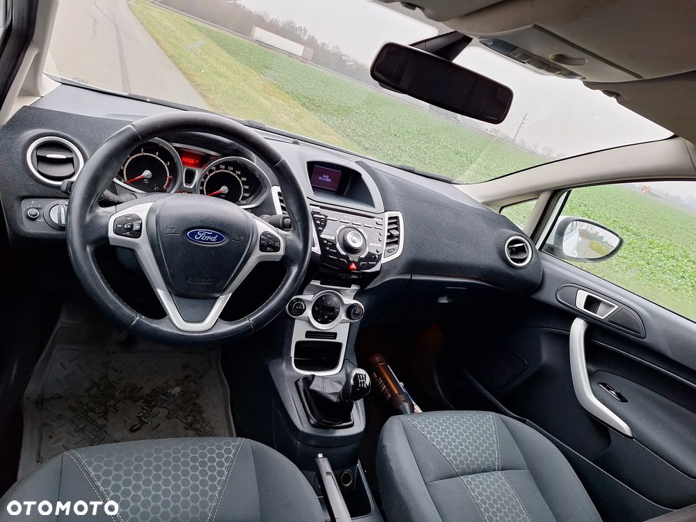 Ford Fiesta 1.6 Ti-VCT Titanium - 10