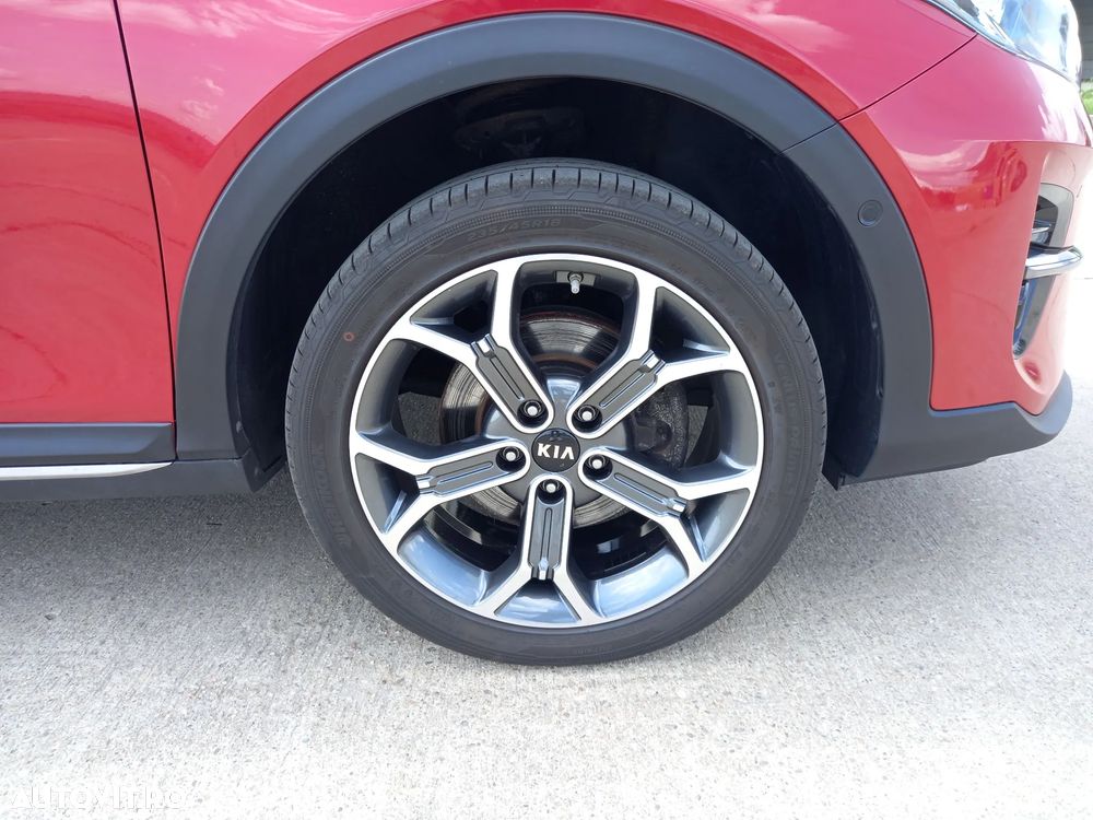 Kia XCeed 1.6 CRDi DCT7 PLATINUM EDITION - 20