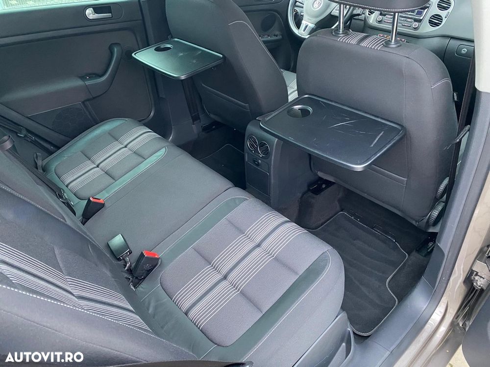 Volkswagen Golf Plus 1.6 TDI DPF BlueMotion Technology Comfortline - 9