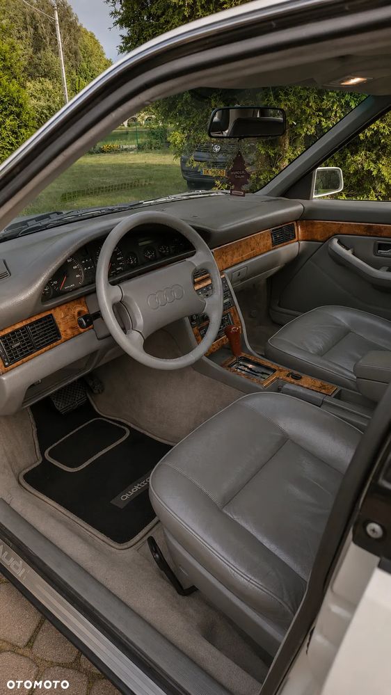 Audi V8 3.6 - 7