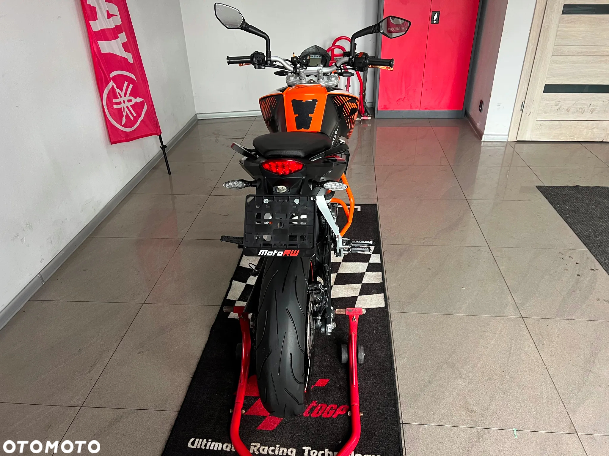 KTM Duke - 17