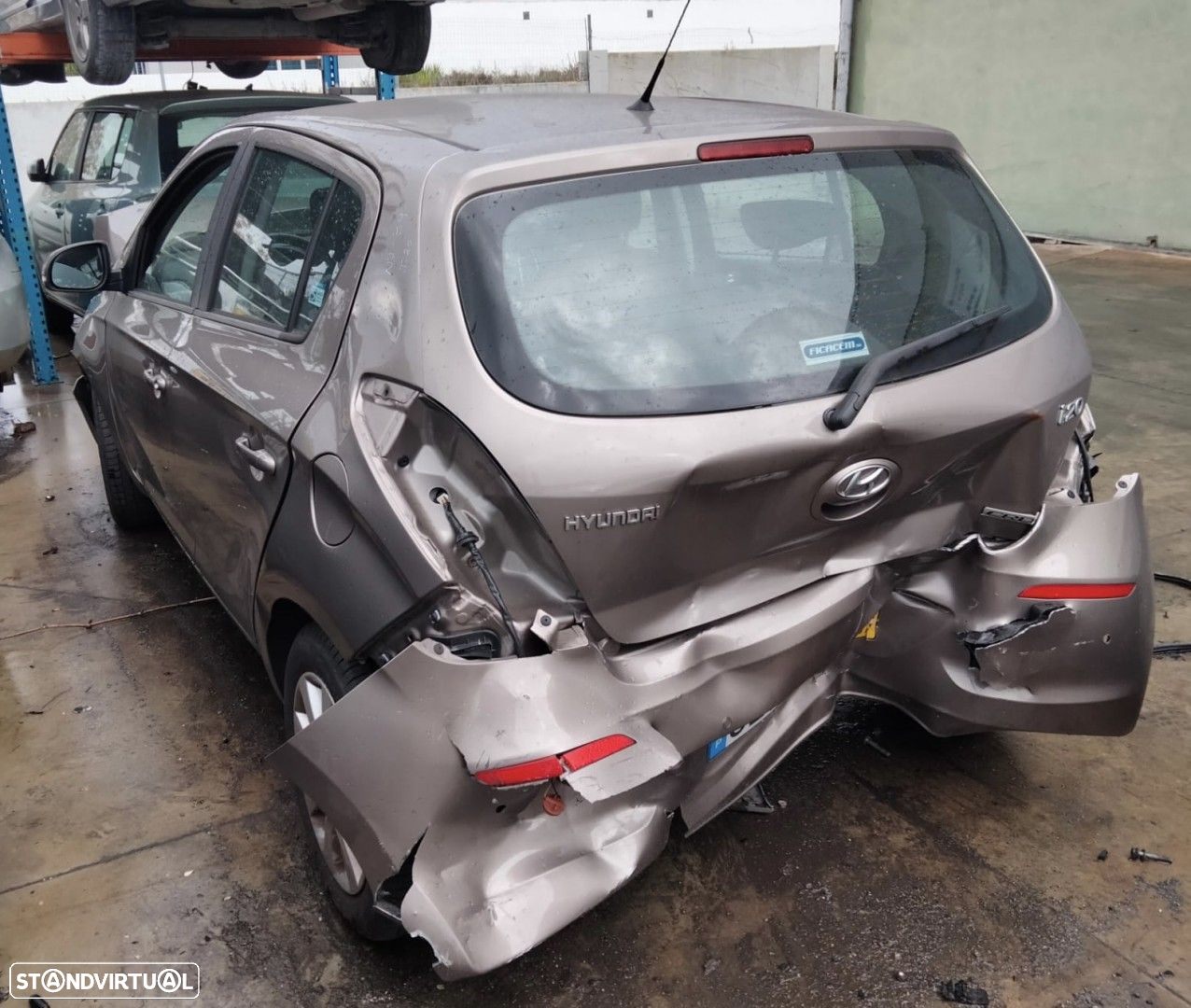 Hyundai i20 D3FA 1.1 CRDI de 2013 disponível para peças MOTOR VENDIDO PALAS DE S... - 4