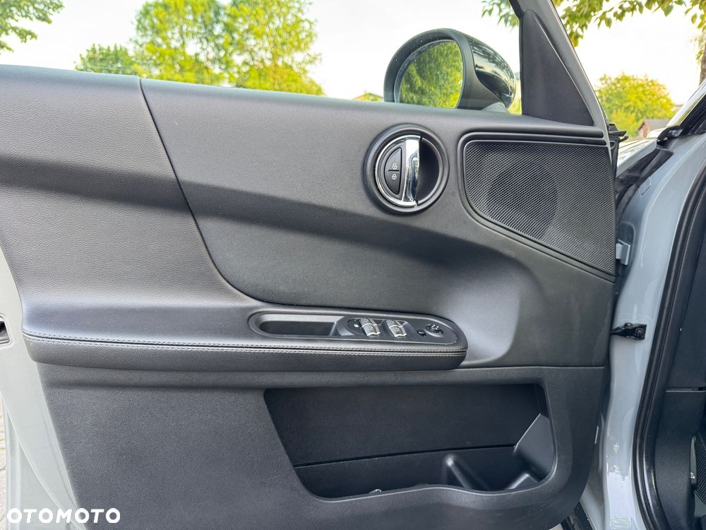 MINI Countryman Cooper ALL4 Trim - 16