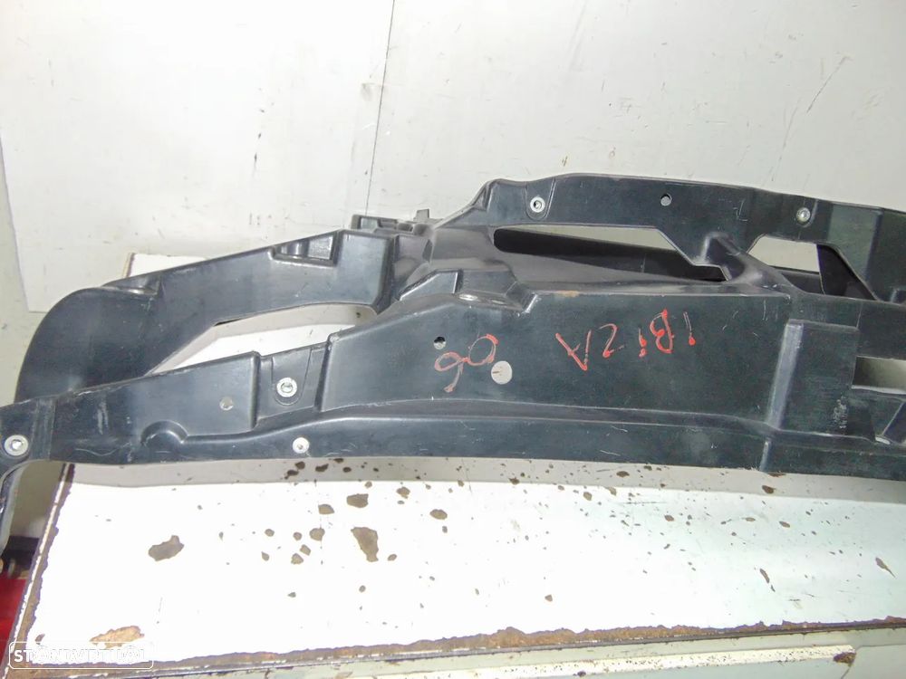 Seat Ibiza 2006 frente fibra - 5