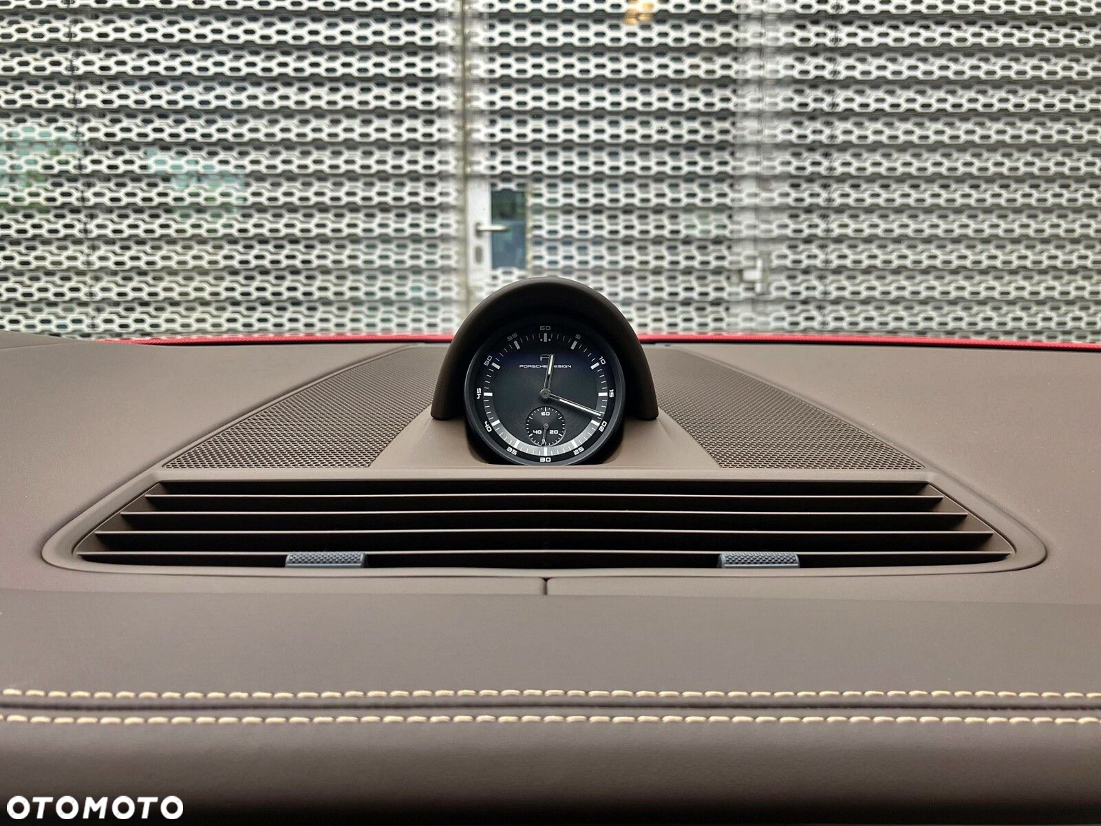 Porsche Panamera - 32