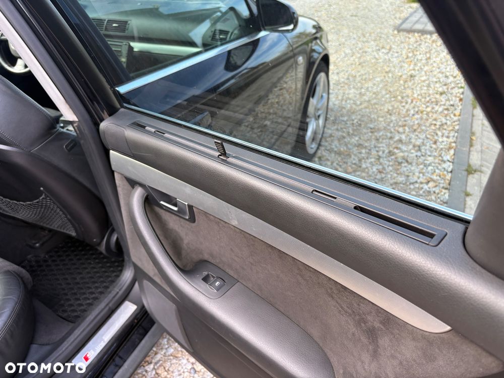Audi A4 Avant - 10