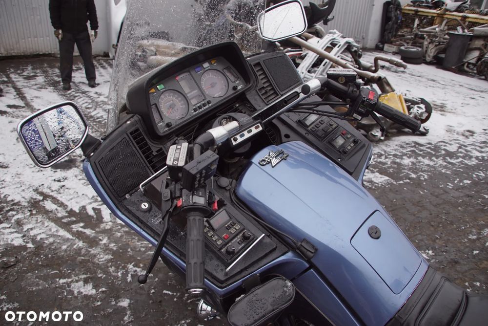 Motocykl na części - Yamaha XVZ 1300 Royal Star Venture 1294 cm3 1991R Silnik Skrzynia Szyba Lusterko Owiewka Kufer Siedzenie Laga Lampa Błotnik Manetka Antena - 10