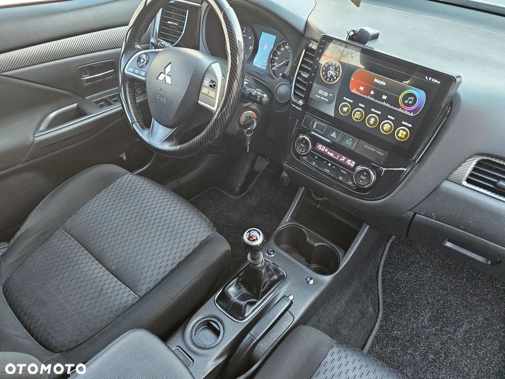 Mitsubishi Outlander 2.2 DI-D 2WD Plus - 8