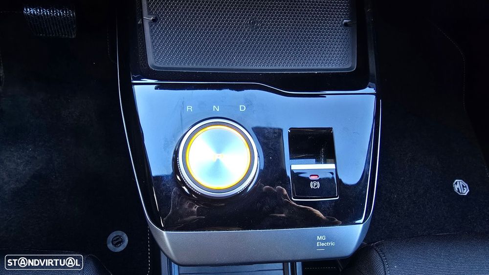 MG MG4 64 kWh Luxury - 45
