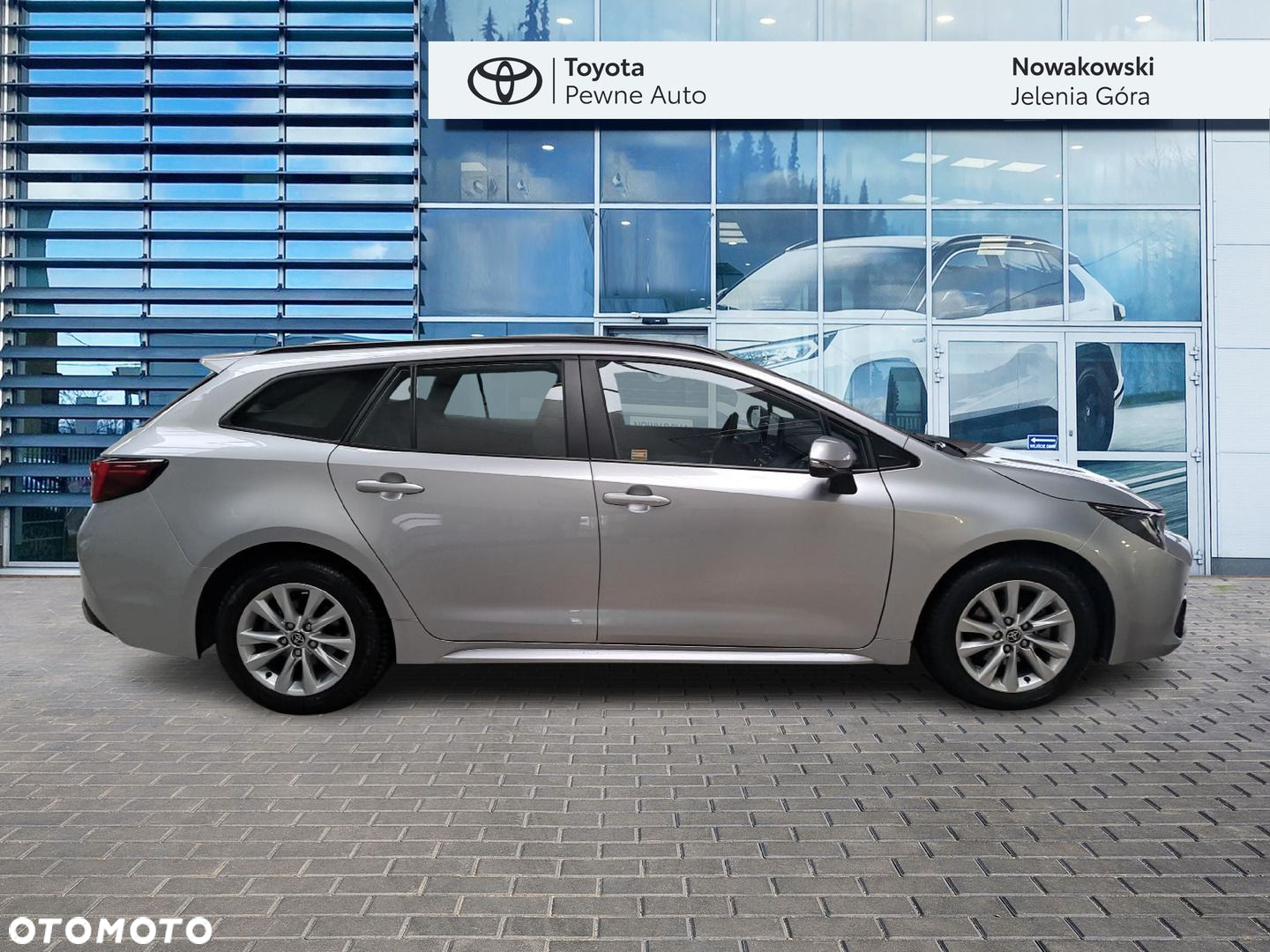 Toyota Corolla - 3