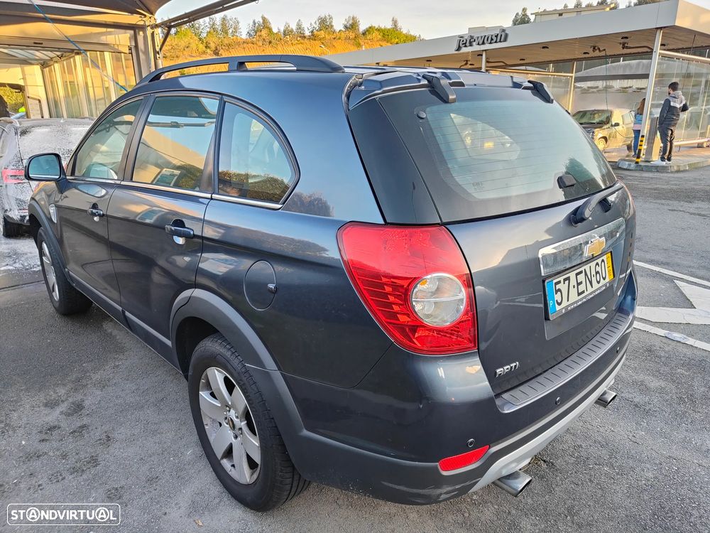 Chevrolet Captiva 2.0 VCDi Seven 7L - 4