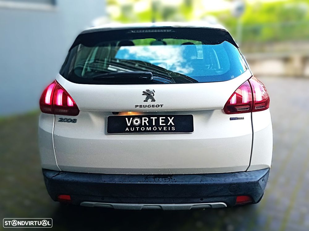 Peugeot 2008 1.2 PureTech Allure - 7