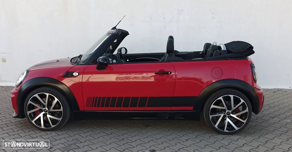 MINI Cabrio John Cooper Works - 11