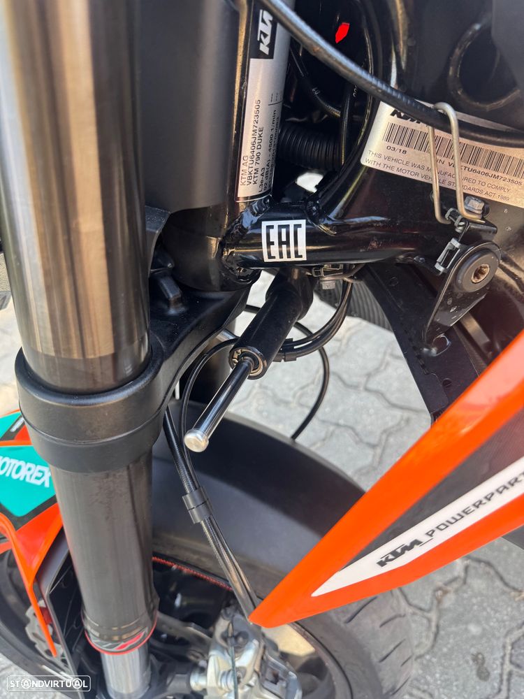 KTM Duke 790 - 12