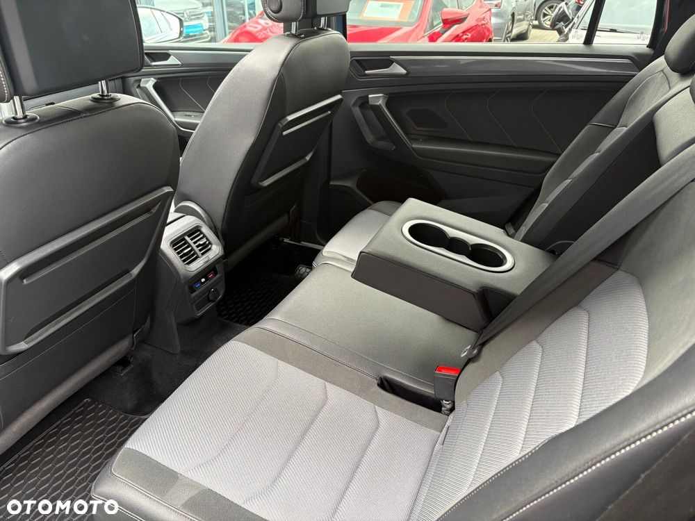 Volkswagen Tiguan Allspace 2.0 TSI 4Mot Highline DSG 7os - 14