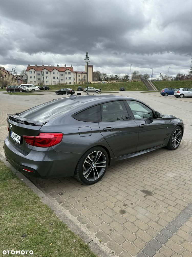 BMW Seria 3 330i M Sport - 3