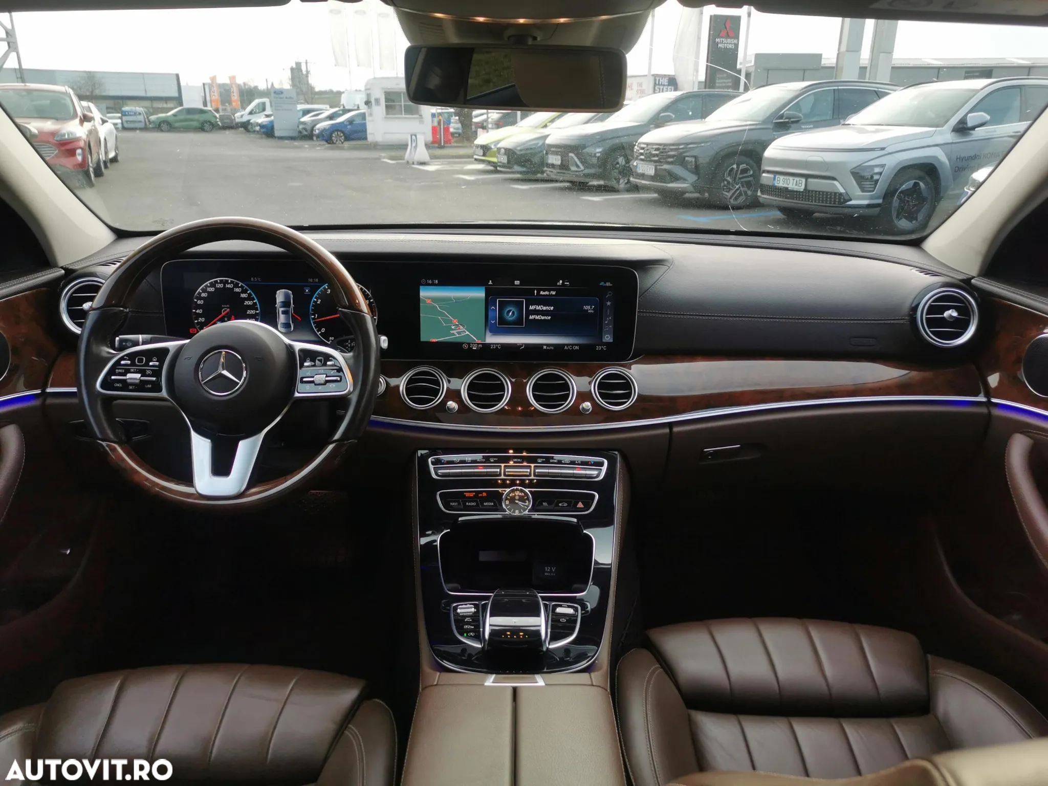 Mercedes-Benz E - 10