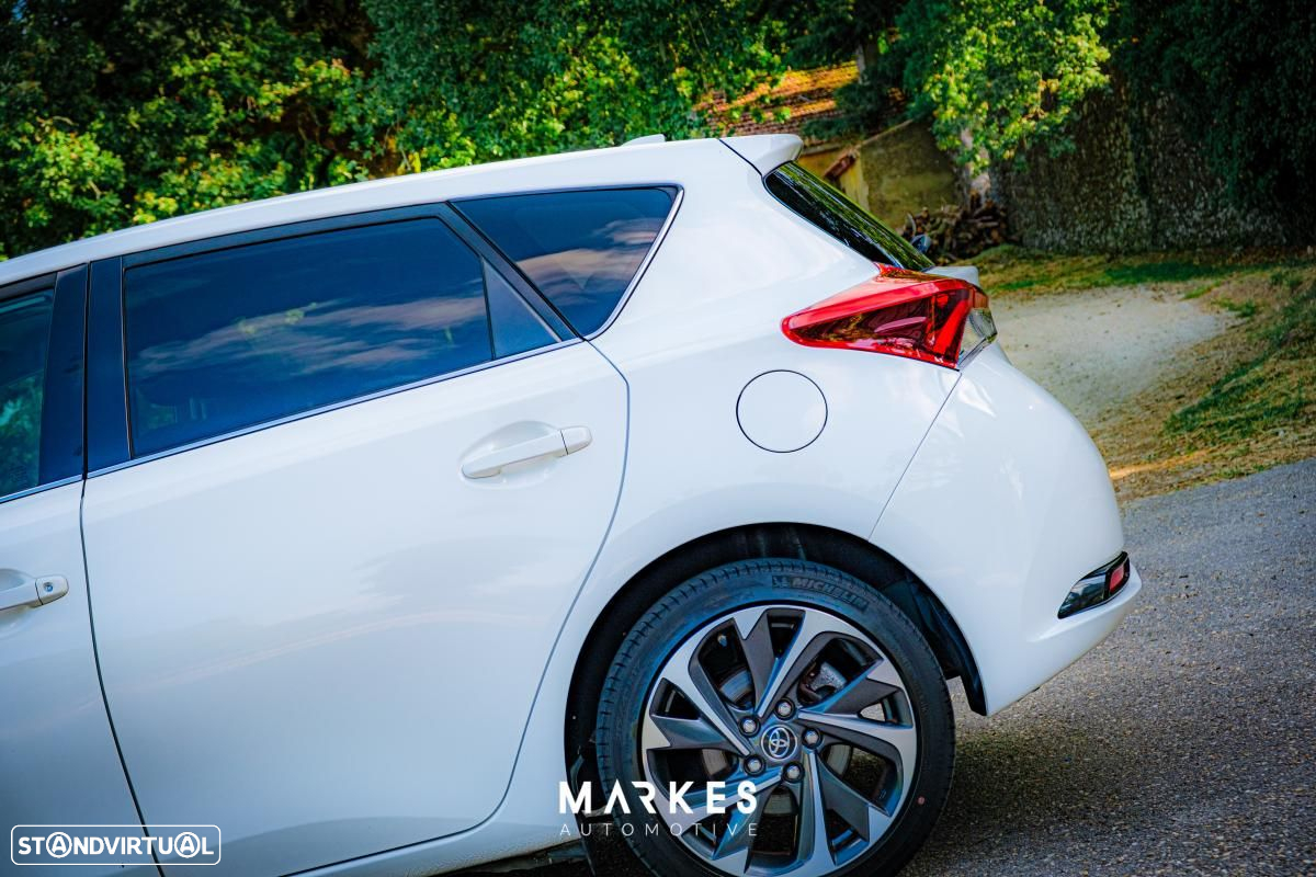 Toyota Auris - 5