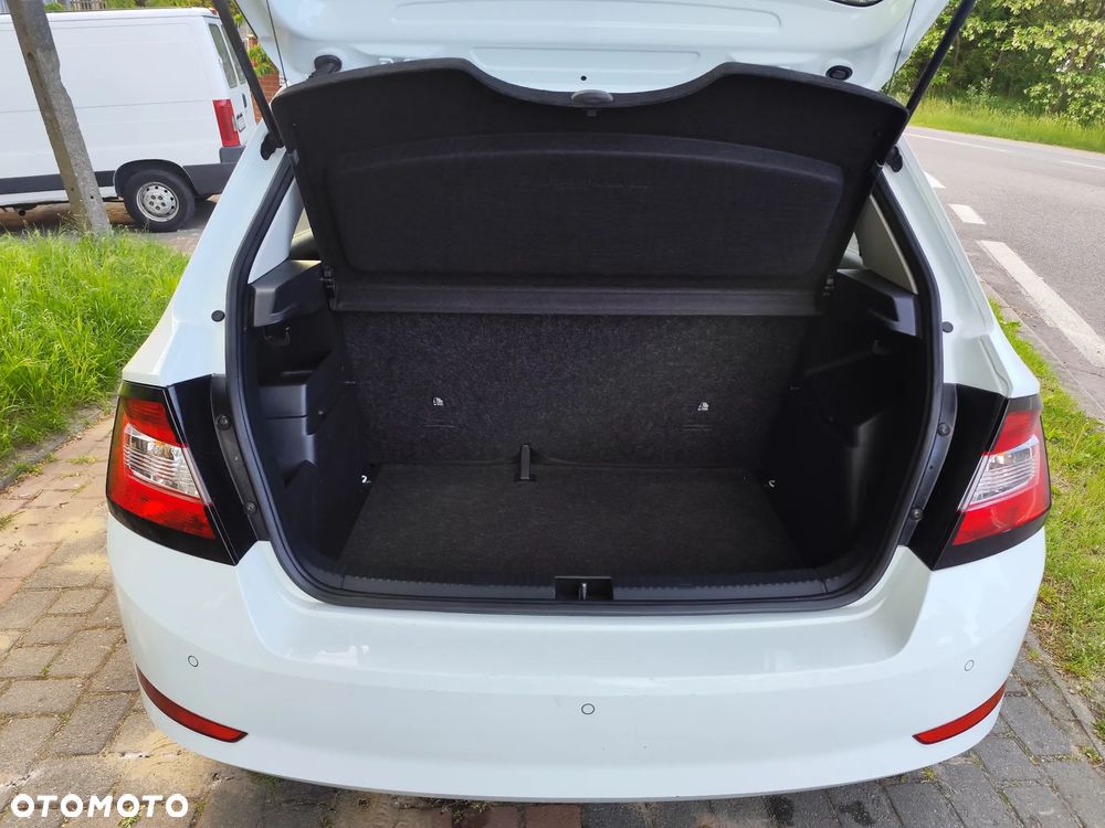 Skoda Fabia 1.0 MPI Active - 11