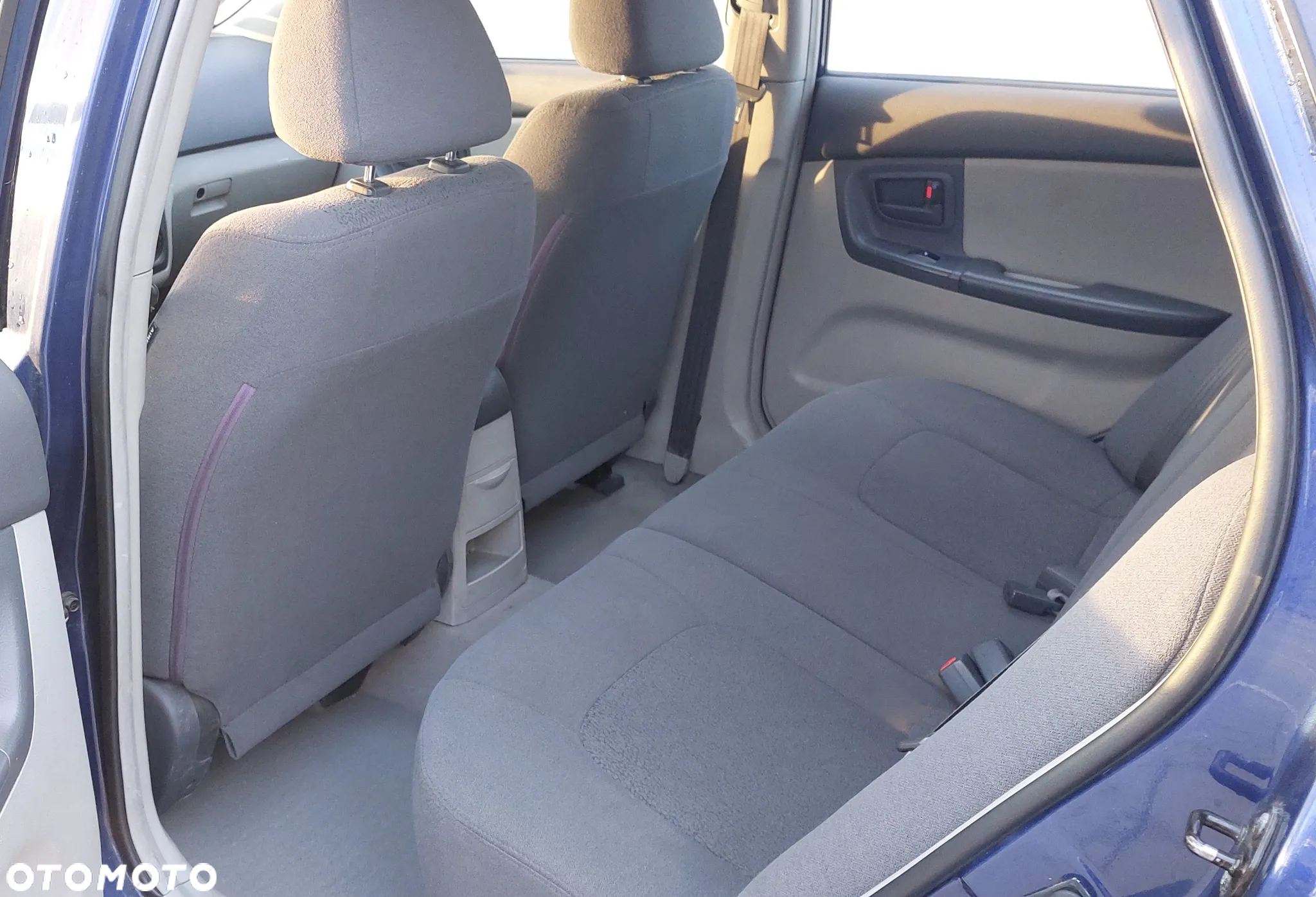 Kia Cerato 1.6 LX / Family - 7
