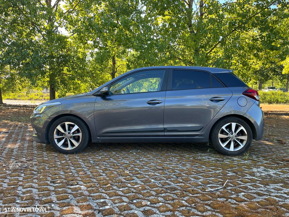 Hyundai i20 - 3