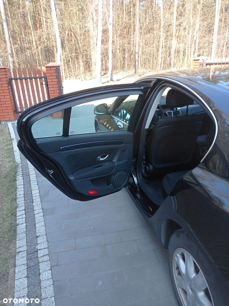 Renault Laguna 2.0 DCi Dynamique - 11