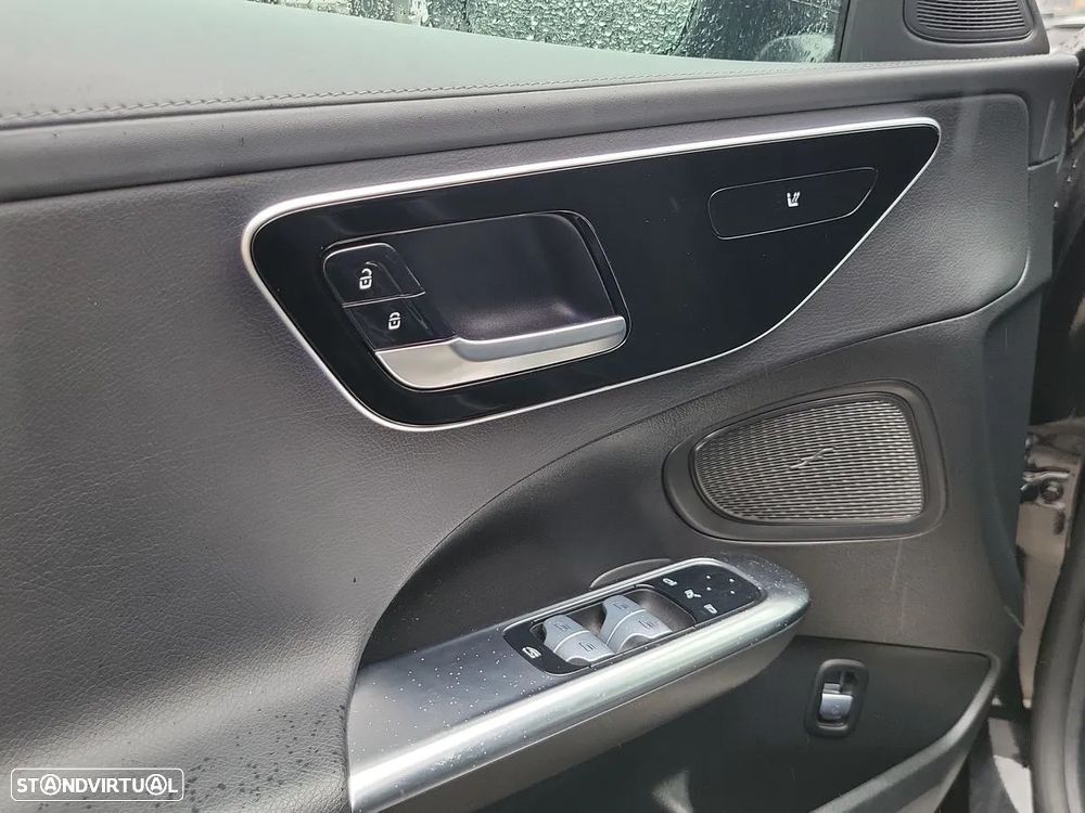 Mercedes-Benz C 300 d AMG Line - 22