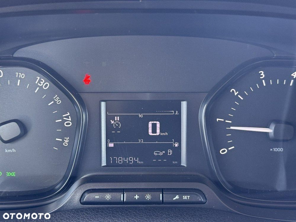 Toyota ProAce - 31