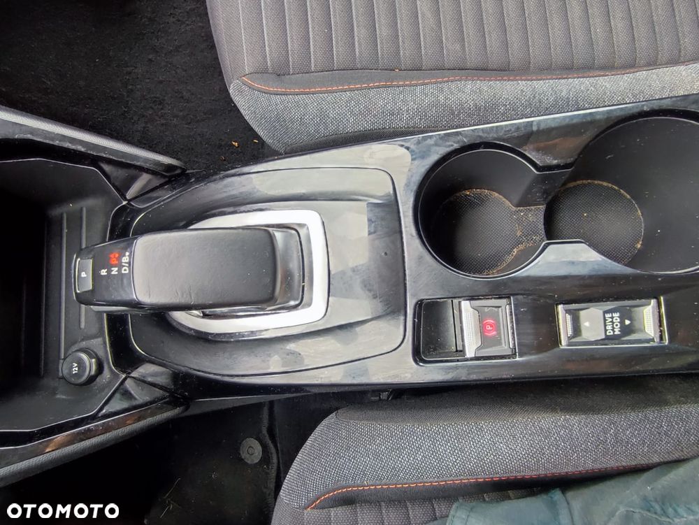 Peugeot 208 Elektromotor 136 Business - 15
