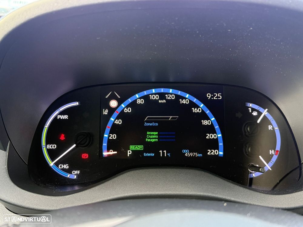 Toyota Yaris Cross 1.5 HDF Comfort Plus AWD - 7