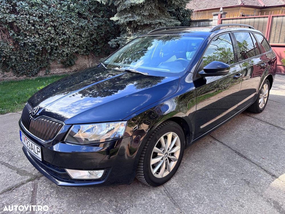 Skoda Octavia 1.6 TDI DSG Style - 1