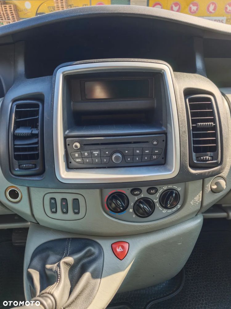 Renault Trafic Grand Passenger Privilège - 17