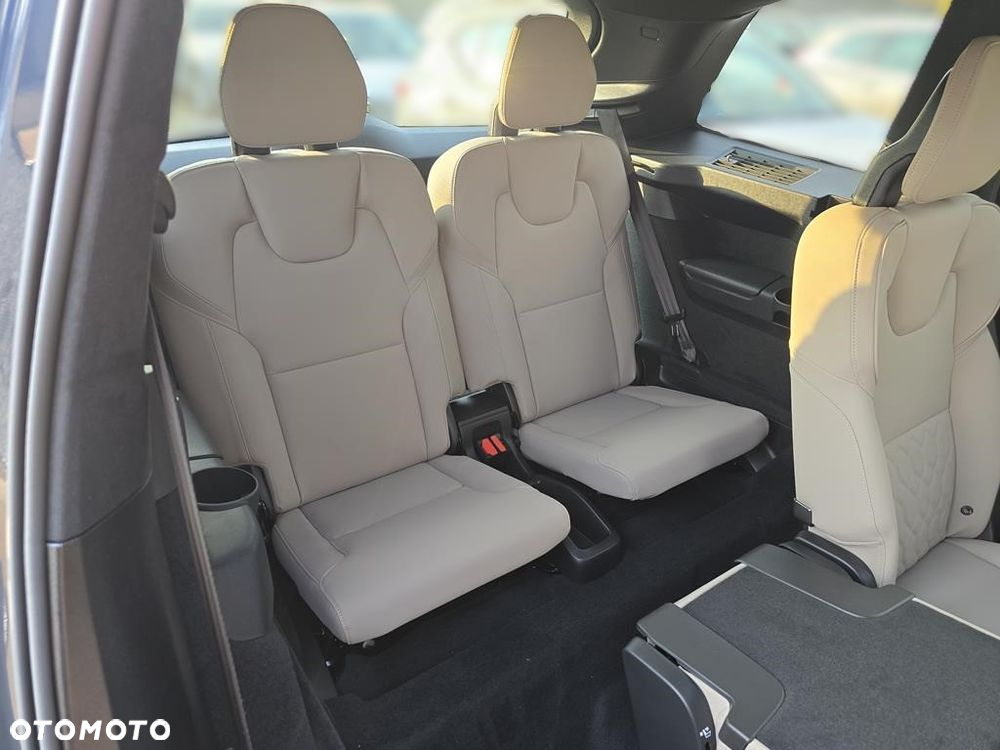 Volvo XC 90 B5 B AWD Ultra Bright 7os - 9