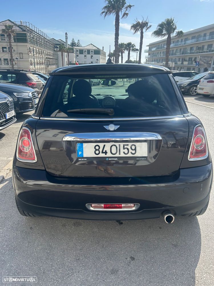 MINI 3 Portas One D - 6