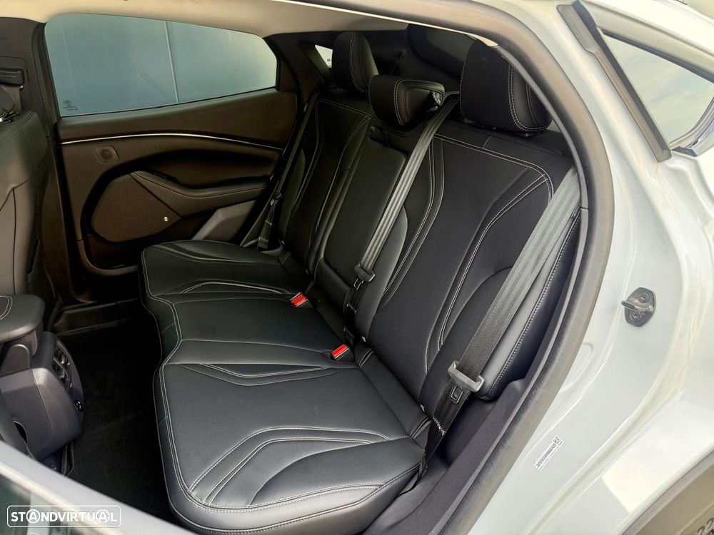 Ford Mustang Mach-E AWD PREMIUM - 22