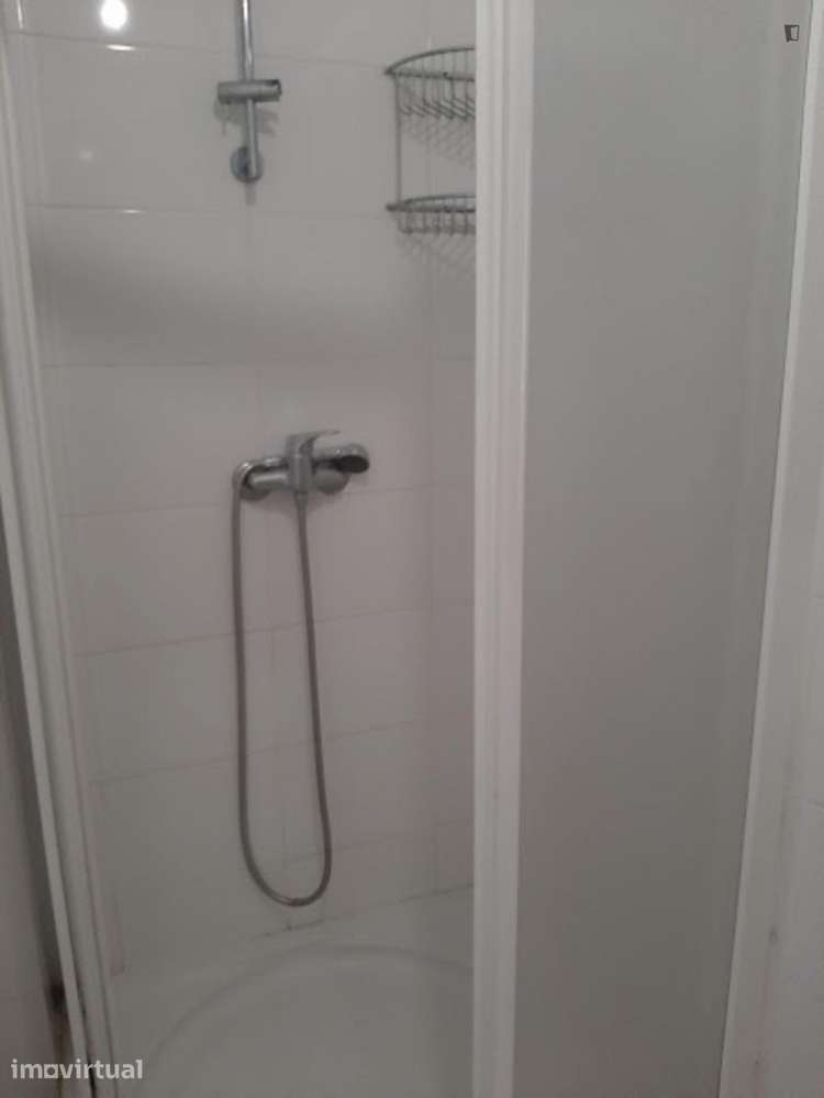 Quarto - localizado em Bairro do Sol Coimbra - Grande imagem: 3/9