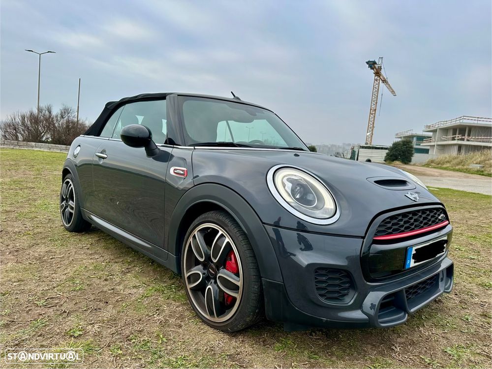 MINI Cabrio John Cooper Works - 1