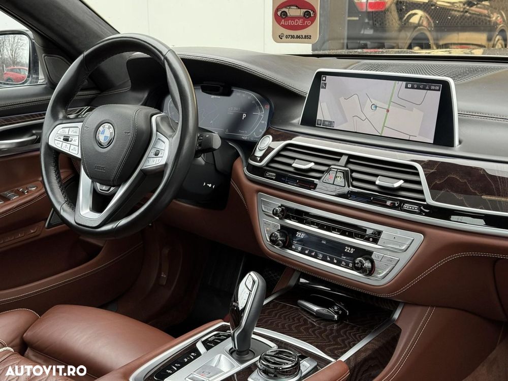 BMW Seria 7 - 8