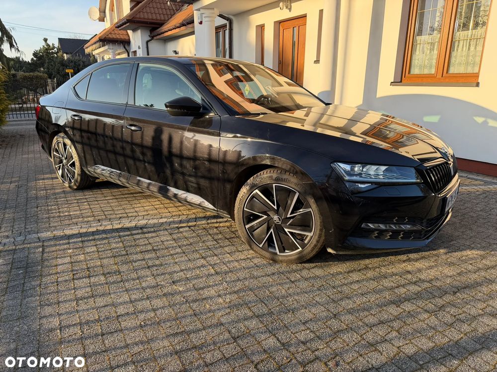 Skoda Superb 2.0 TDI SCR Sportline DSG - 2