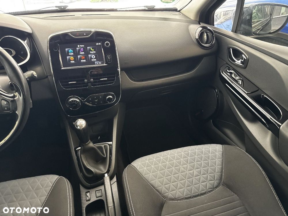 Renault Clio - 8