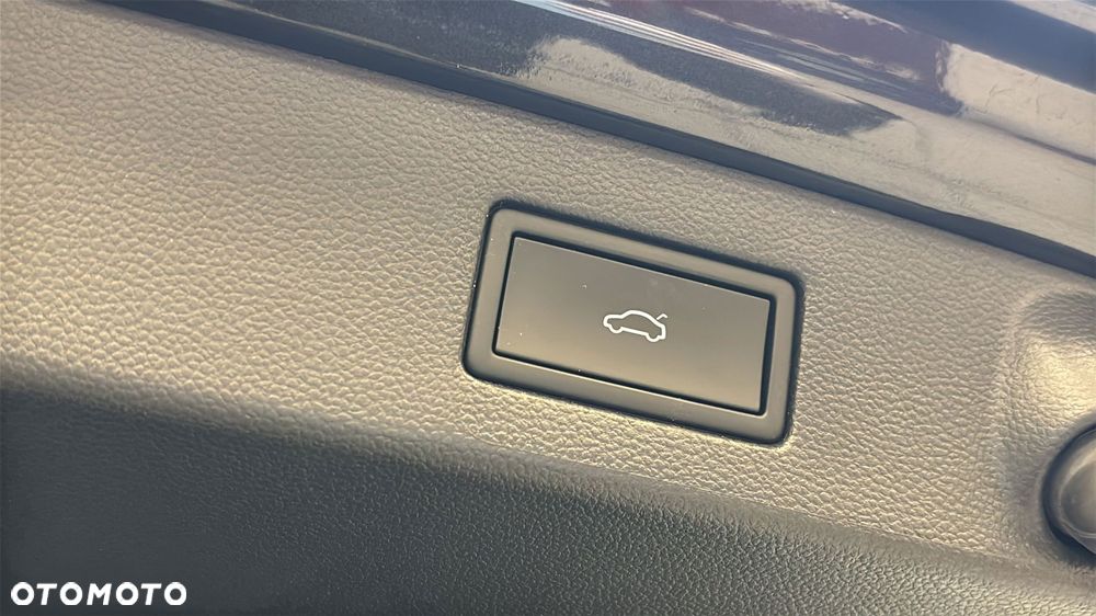 Volkswagen Arteon 2.0 TSI R-Line DSG - 27