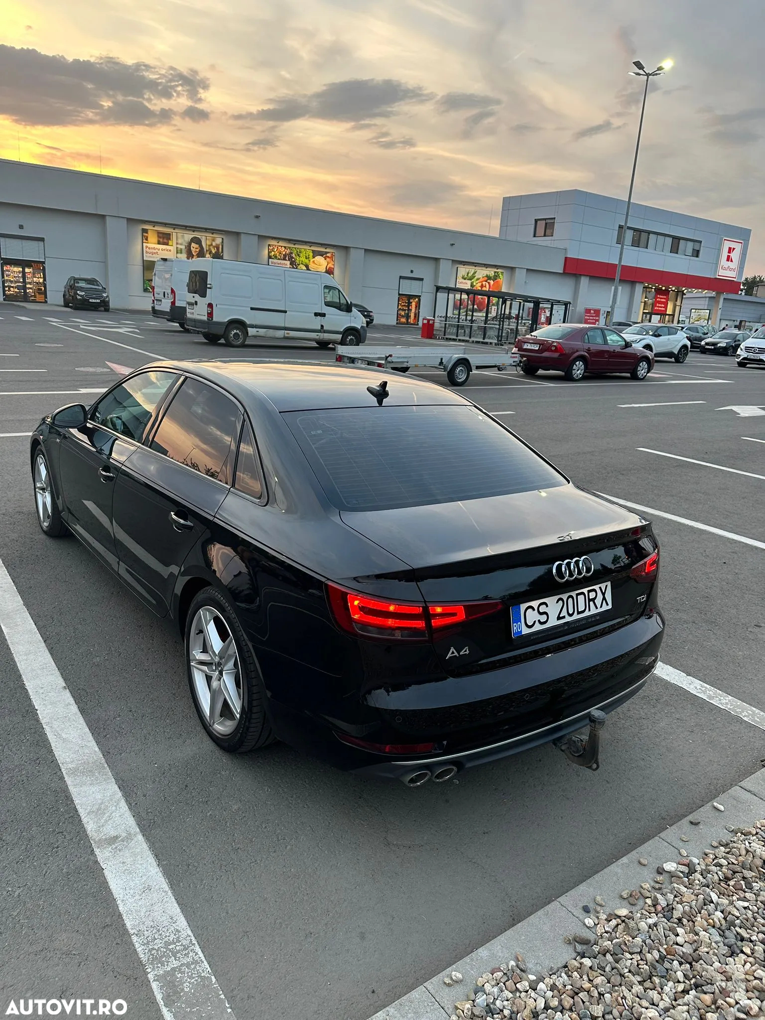 Audi A4 2.0 TDI DPF clean diesel S line Sportpaket - 3