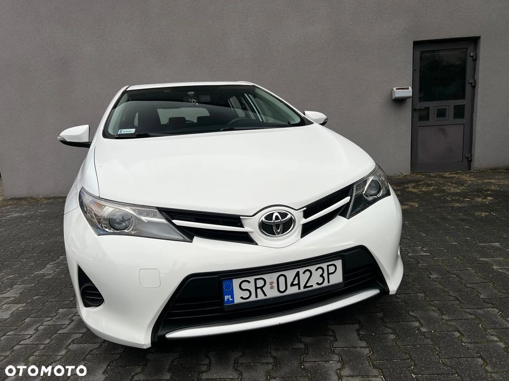 Toyota Auris 1.4 D-4D Active - 10