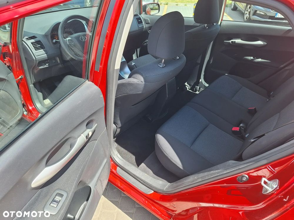 Toyota Auris - 6