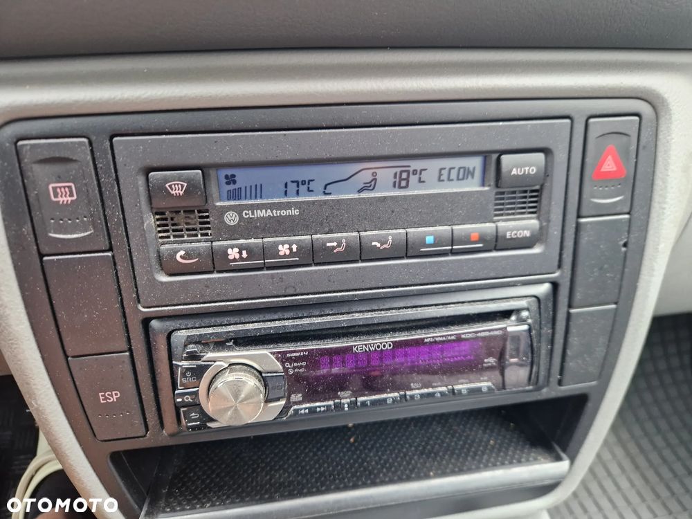 Volkswagen Passat 1.6 - 13