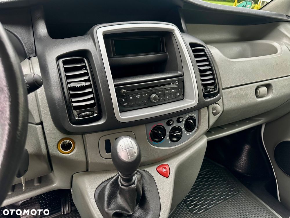 Renault Trafic - 11
