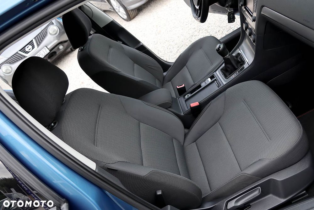 Volkswagen Golf 1.2 TSI BlueMotion Technology Cup - 25